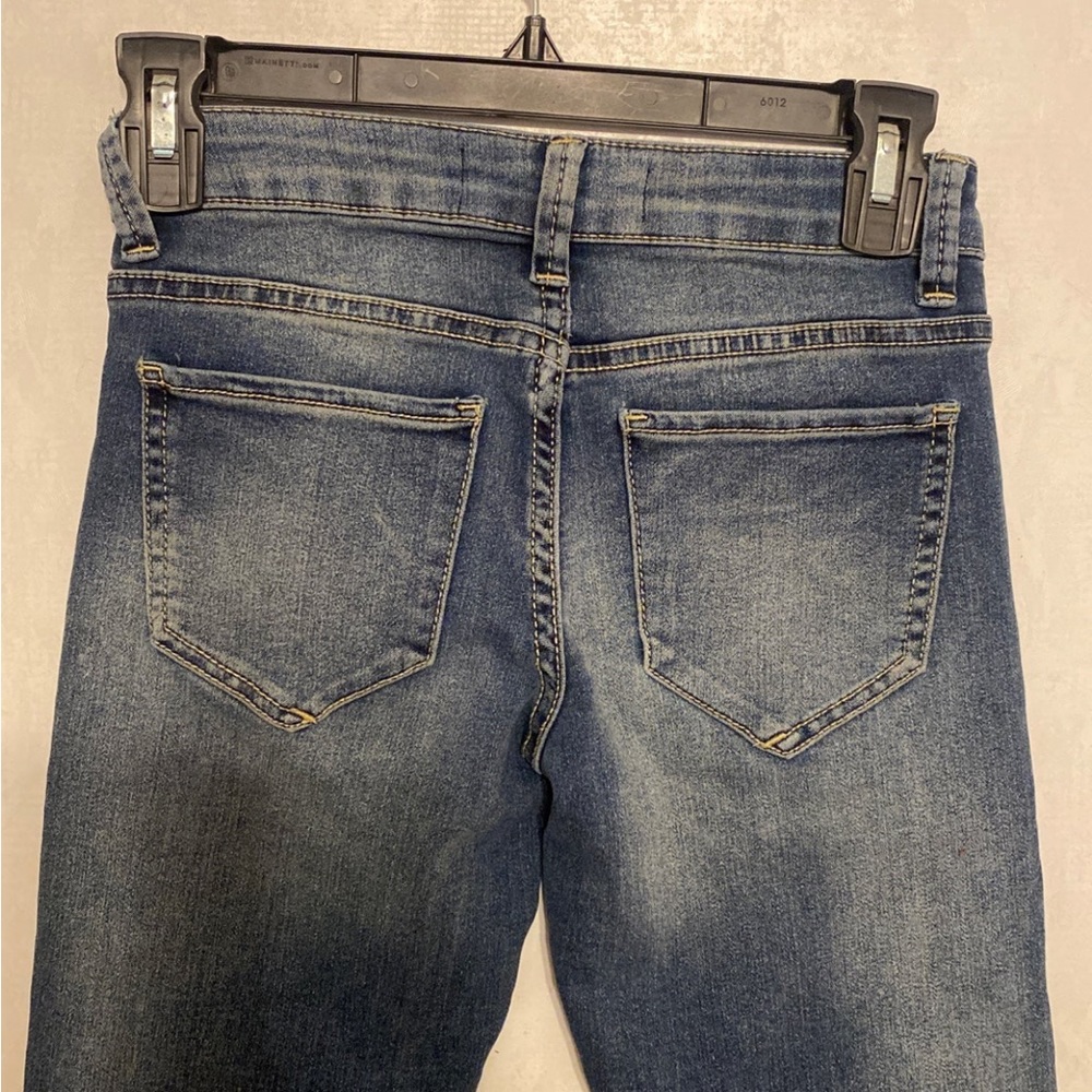 skinny Jean Size 1 - Picture 8 of 9